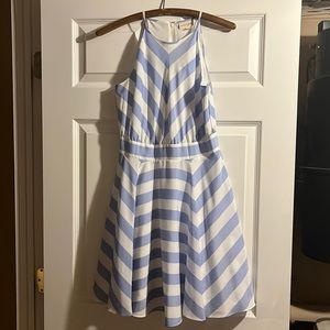 Cute spring dress for young adult🌸🌼🌸🌼worn one time.